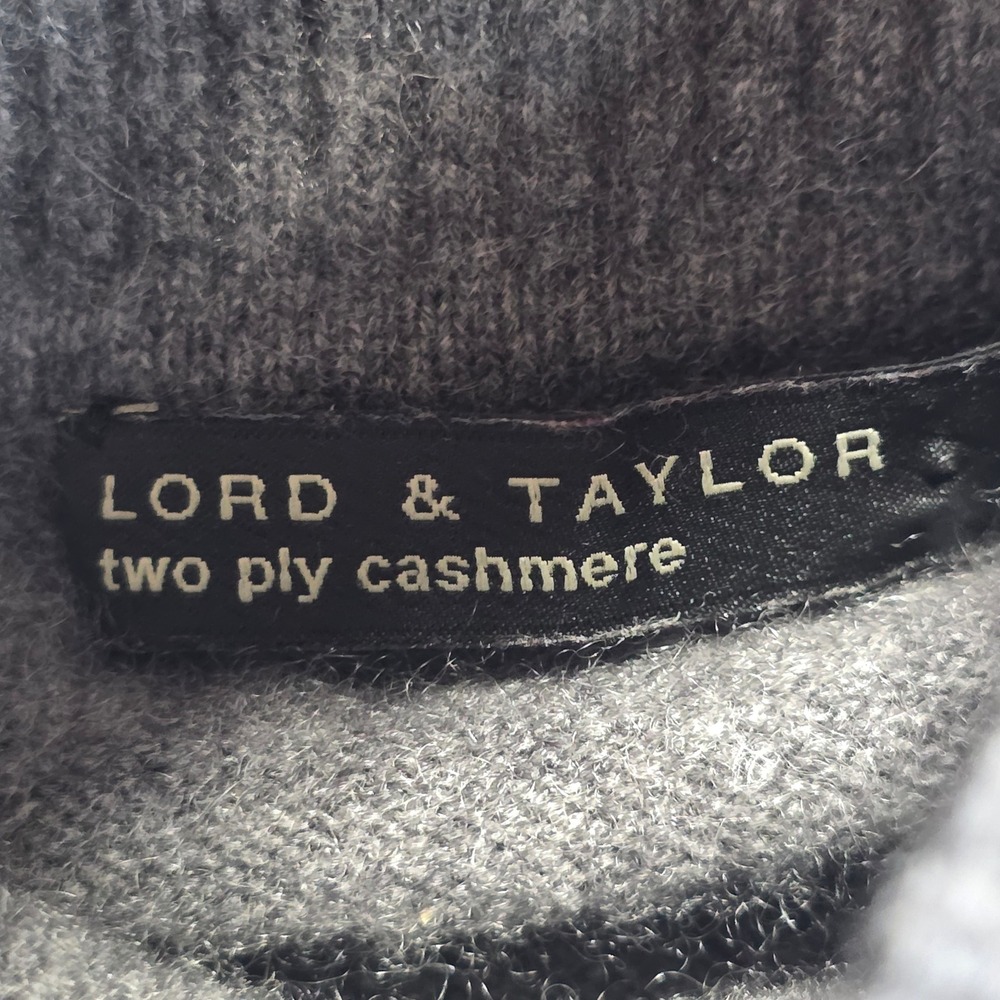 Lord & Taylor Turtleneck Sweater Womens Medium Grey Two Ply Cashmere Knit - Picture 5 of 8
